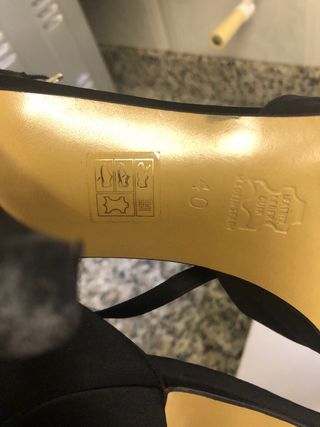 Zapatos de tacón negros Talla 40