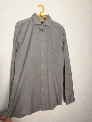 Camisa gris de vestir
