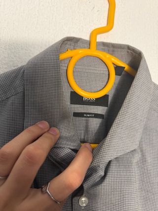 Camisa gris de vestir