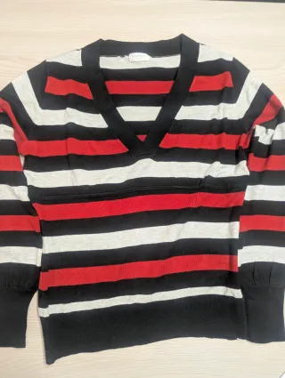 Jersey de pico a rayas