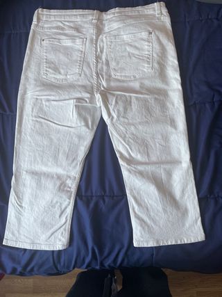 Pantalones vaqueros negros blanco azul y turquesa