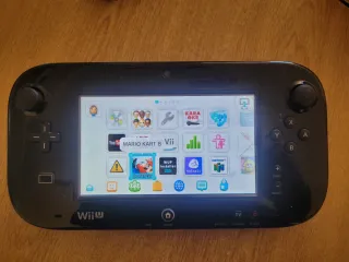 Nintendo Wii U Mario Kart 8 Premium Pack