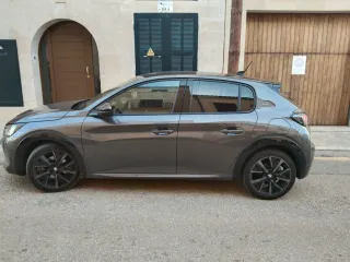Peugeot 208 2023