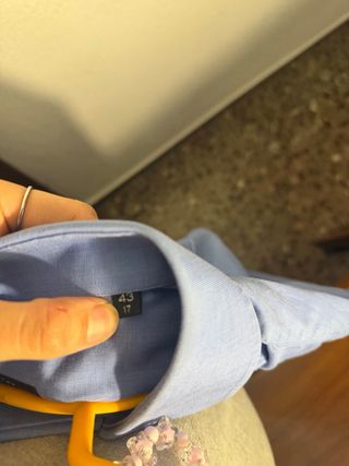 Camisa azul de vestir