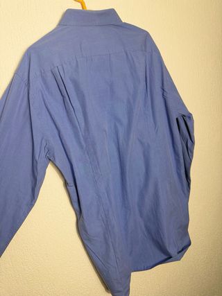 Camisa azul de vestir