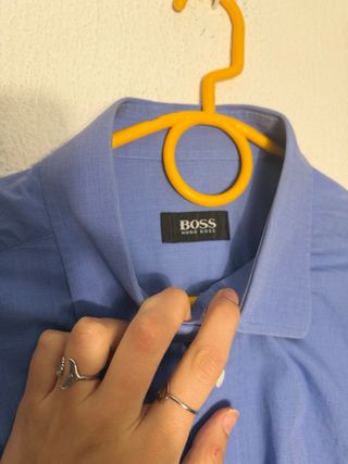 Camisa azul de vestir