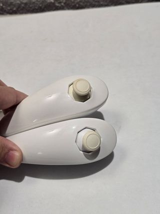 2 controller Nintendo Wii + 2 nunchuk bianco