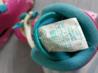 Pattini rosa con protezioni