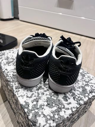 Zapatillas Adidas Superstar Negras y Blancas