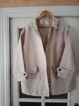 Gabardina corta Bimba y Lola Talla L