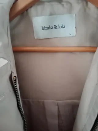 Gabardina corta Bimba y Lola Talla L