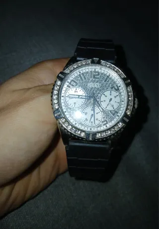 Reloj Guess Negro y Plateado