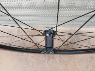 Rueda Delantera Shimano Ultegra C36 carbon