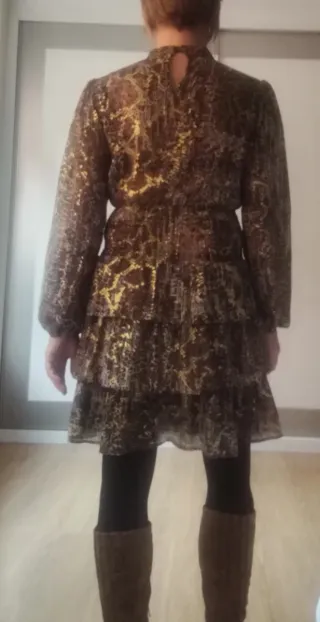 Vestido estampado marrón y amarillo