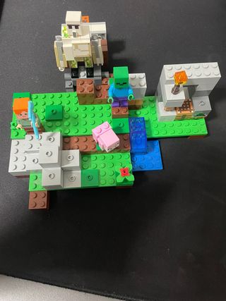 Set LEGO Minecraft Golem di ferro