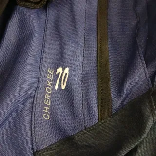 Mochila 70L Azul y Negra