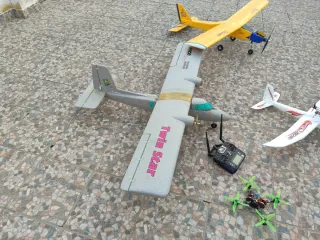 Aviones radiocontrol y dron