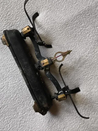 Bilancia antica 'VULCAN' in ferro con piatti 5 kg