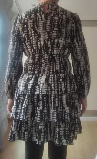 Vestido estampado blanco y negro