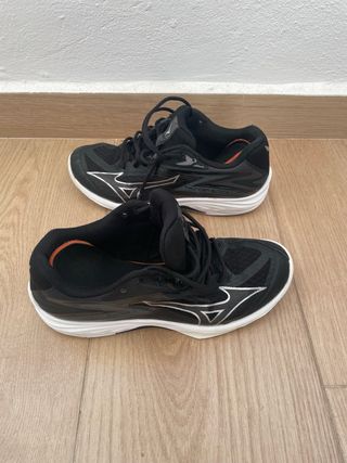 Zapatillas Mizuno Thunderblade Z Negras Plata