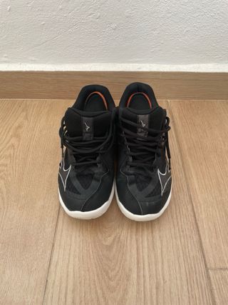 Zapatillas Mizuno Thunderblade Z Negras Plata