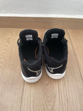 Zapatillas Mizuno Thunderblade Z Negras Plata