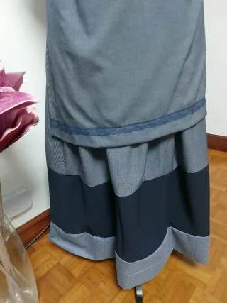 Traje de casera largo gris y negro