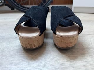 Sandalias cuña negras