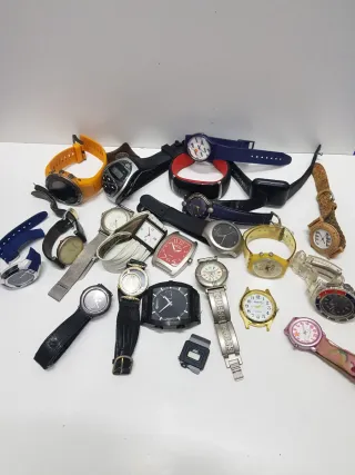 Conjunto di orologi vari