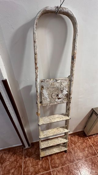 Escalera de pintor plegable