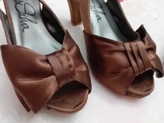 Zapatos de fiesta Alex Silva marrones