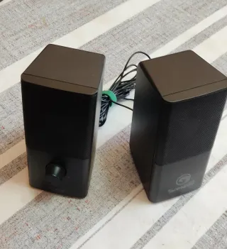 Altavoces portátil USB Negro