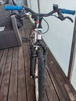 Bicicleta B-Twin 20 Blanca y Azul