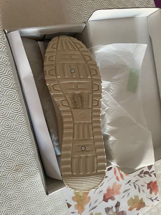 Botines beige de punto