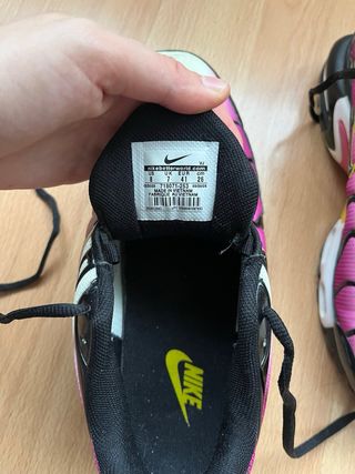 Nike Air Max TN moradas y amarillas