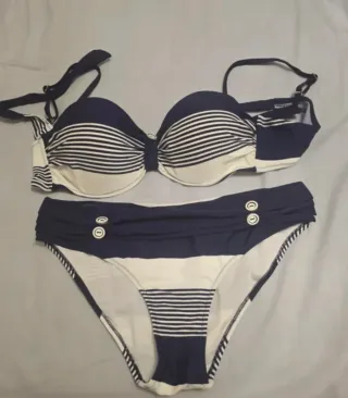 Traje de baño bikini rayas