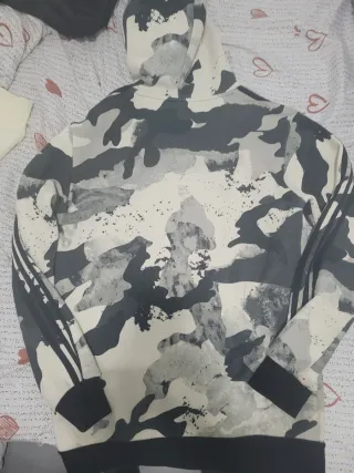 Sudadera Adidas Camuflaje Gris y Blanca