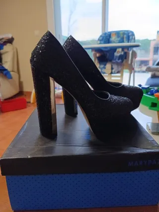 Zapatos tacón MARYPAZ negros talla 39