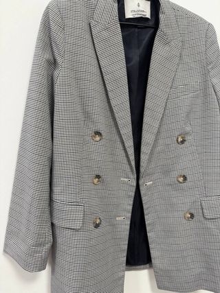 Blazer cuadros Stradivarius Talla XS