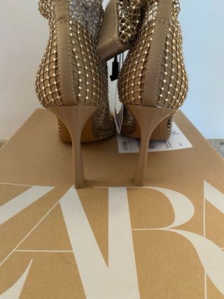 Botín Zara Fiesta Dorado Malla