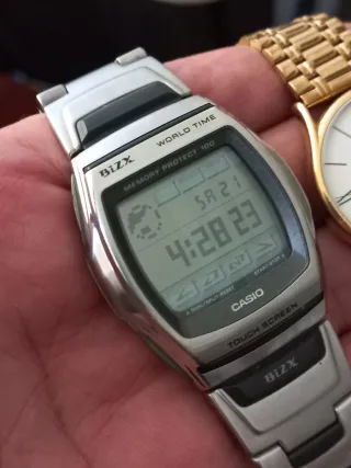 Lote 2 Orologi Vintage Casio BIZX e Raymond Weil