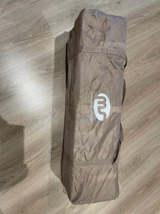 Parco giochi quadrato per bambini