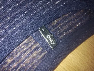 Jersey negro y plateado con brillos