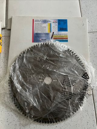 Liquidacion discos Bellota, Bosh