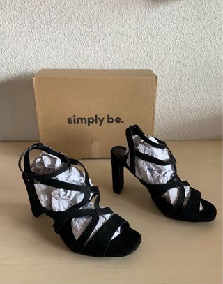 Sandalias negras talla 37 de Simply Be a estrenar