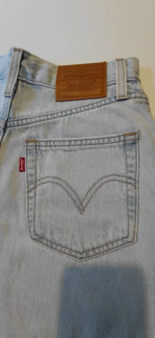 Levi's High Loose Shorts Talla 24