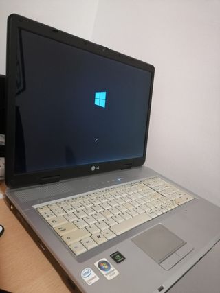 Ordenador portátil LG VA MUY LENTO