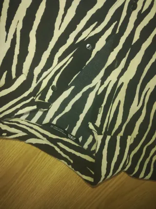 Camisa estampada cebra