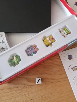 Battle Spinners Arena y Monopoly Junior Superzings