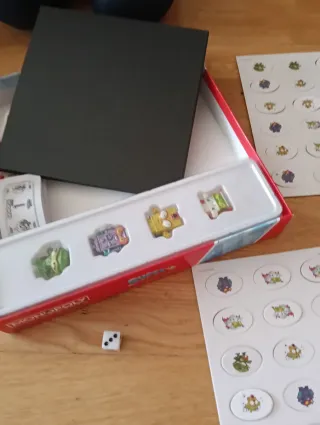 Battle Spinners Arena y Monopoly Junior Superzings